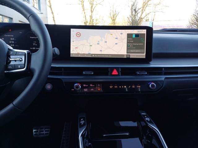 Sorento 1.6T PHEV / UPE: 74.060,- / PLATINUM 7S NAP PREM AHK