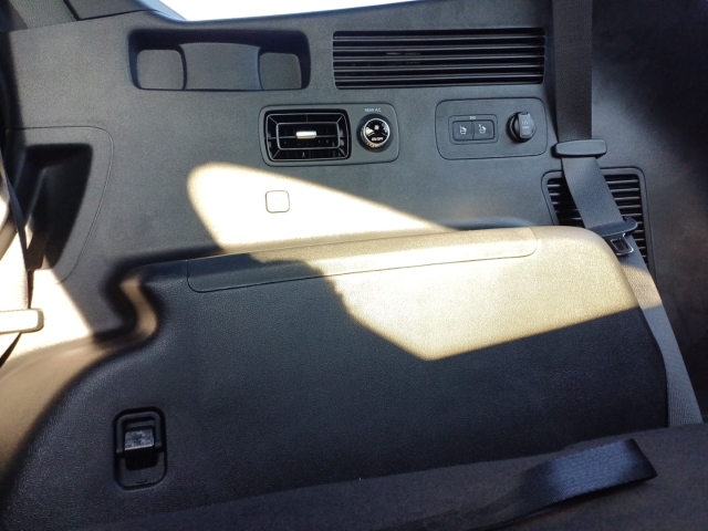 Sorento 1.6T PHEV / UPE: 74.060,- / PLATINUM 7S NAP PREM AHK