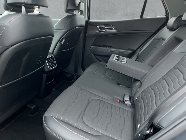 Sportage Spirit 1.6 CRDi 4WD ACC SHZ KLIMA NAVI KAMERA PDC BT